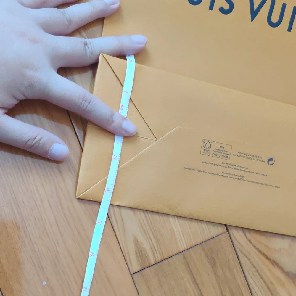 Louis Vuitton Yellow Set with Blue Accents - Picture 10 of 10